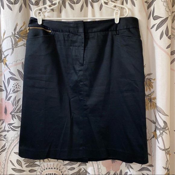 Jones New York Dresses & Skirts - Jones New York signature woman black skirt 16W. CLEARANCE